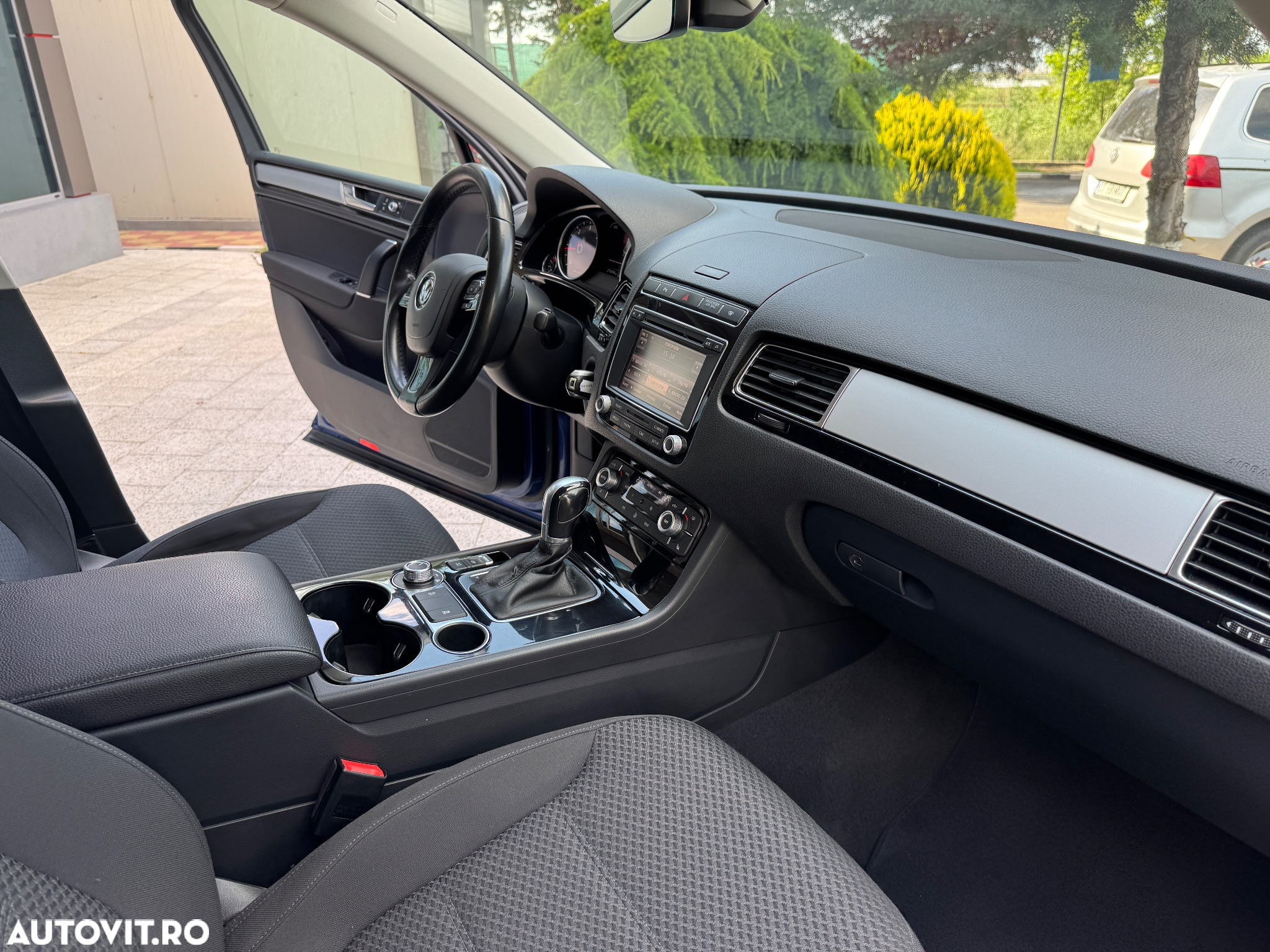 Volkswagen Touareg - 23