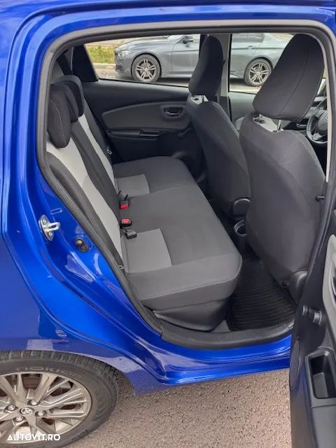 Toyota Yaris 1.5 VVT-i HSD Luna - 11