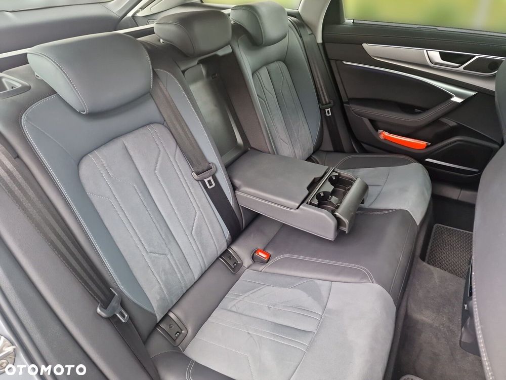 Audi A6 Allroad - 12