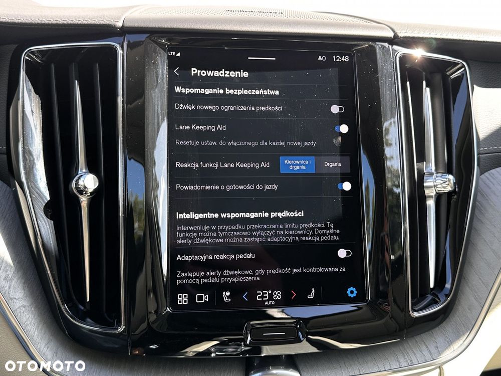 Volvo XC 60 - 35