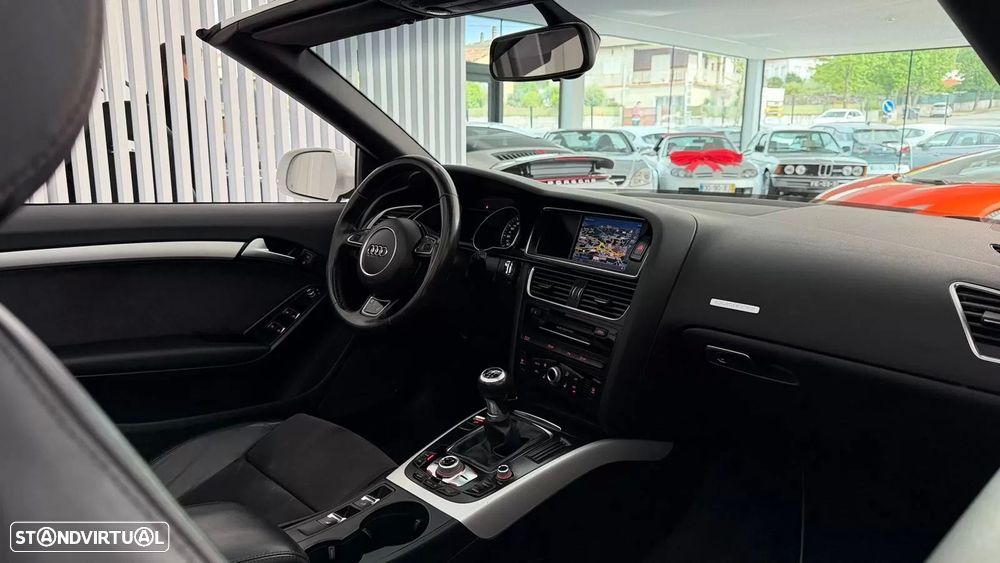 Audi A5 Cabrio 2.0 TDi S-line - 31