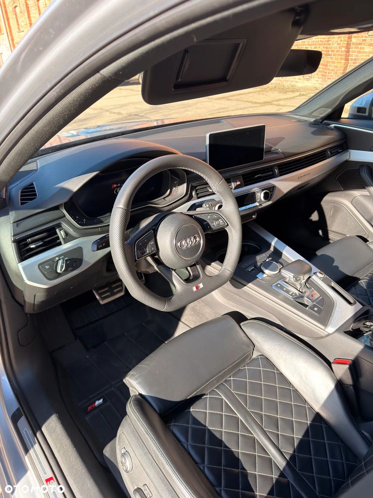 Audi S4 Limousine - 30