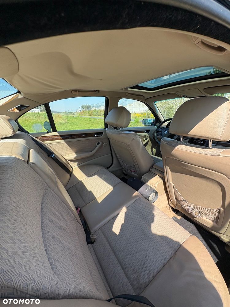 BMW Seria 3 320i - 11