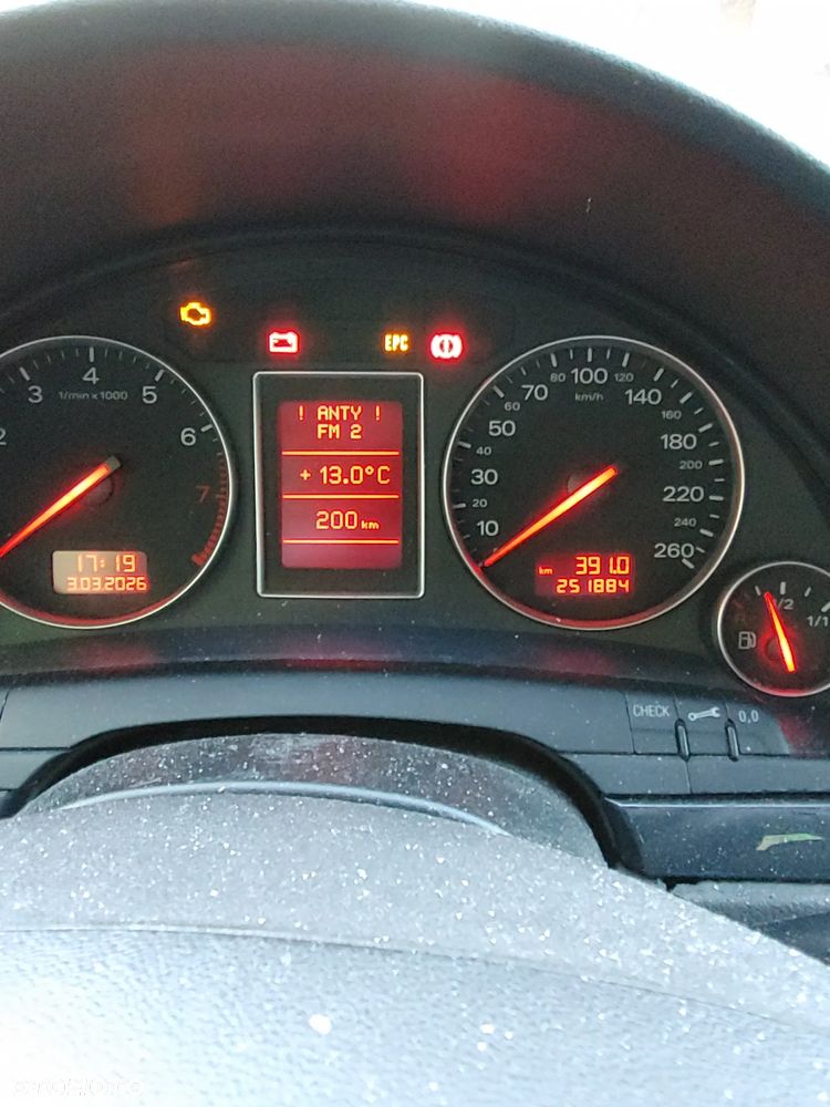 Audi A4 Avant - 10
