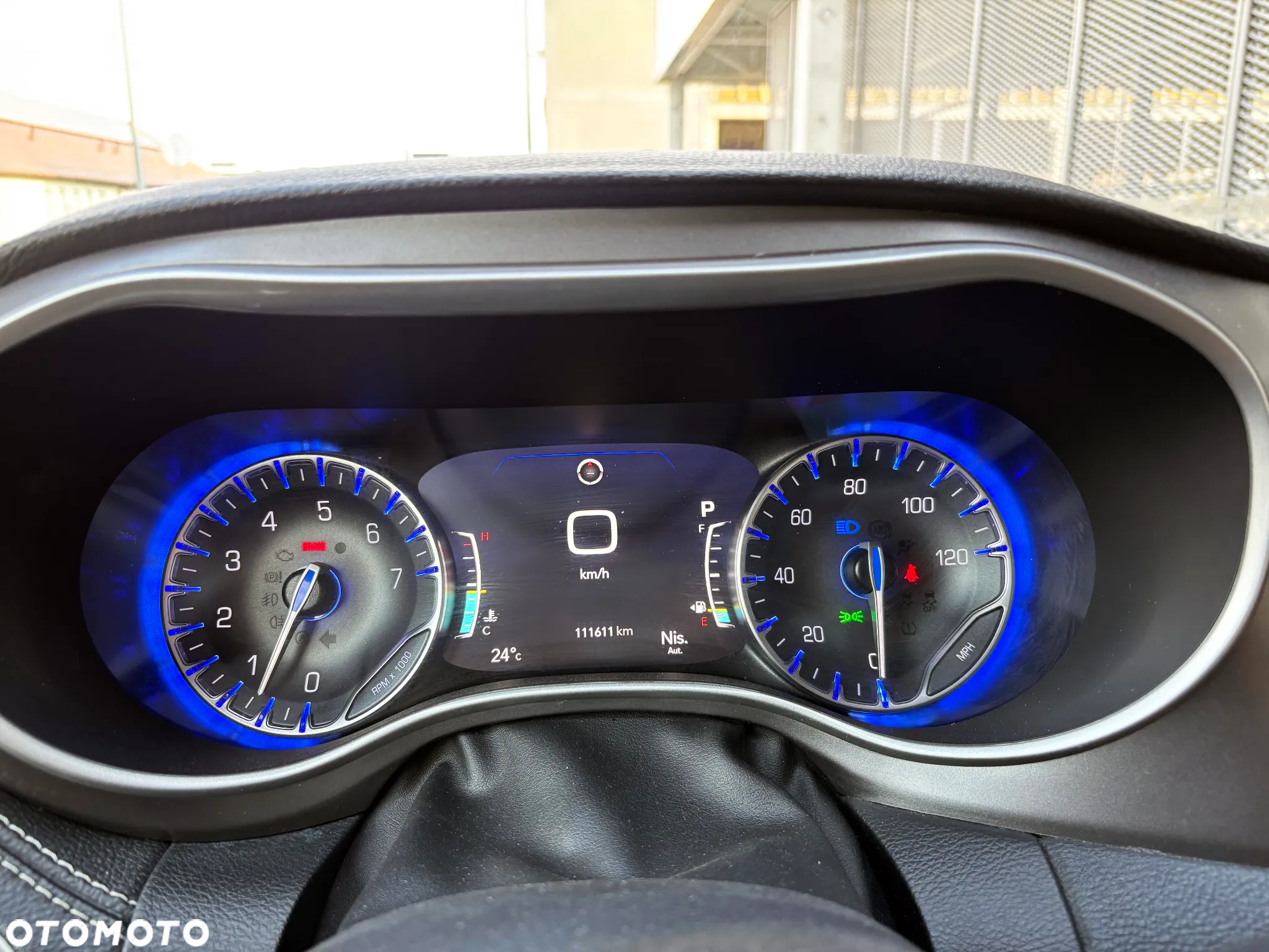 Chrysler Pacifica - 34