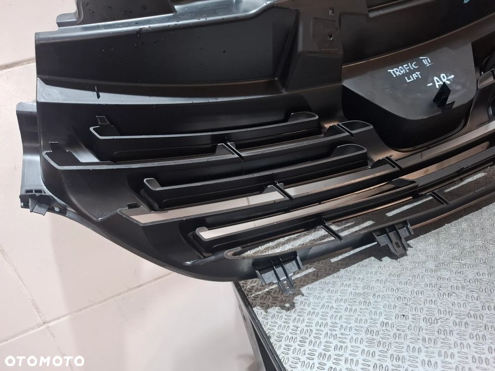 Grill atrapa Renault Trafic III lift 2024 rok nr 623108673R - 4