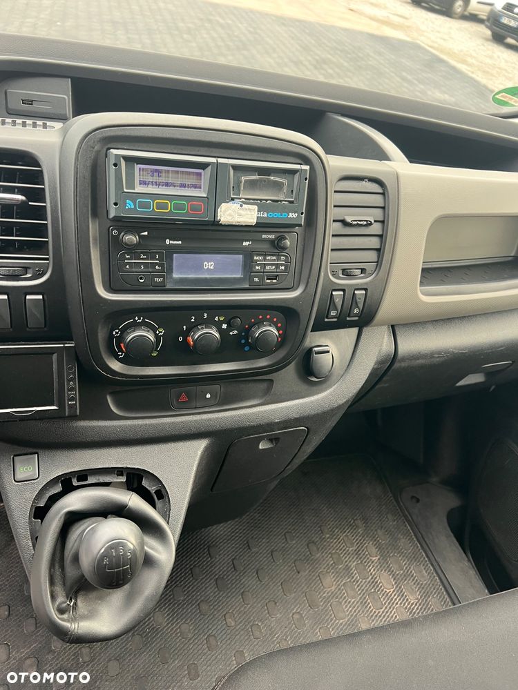 Renault Trafic - 10