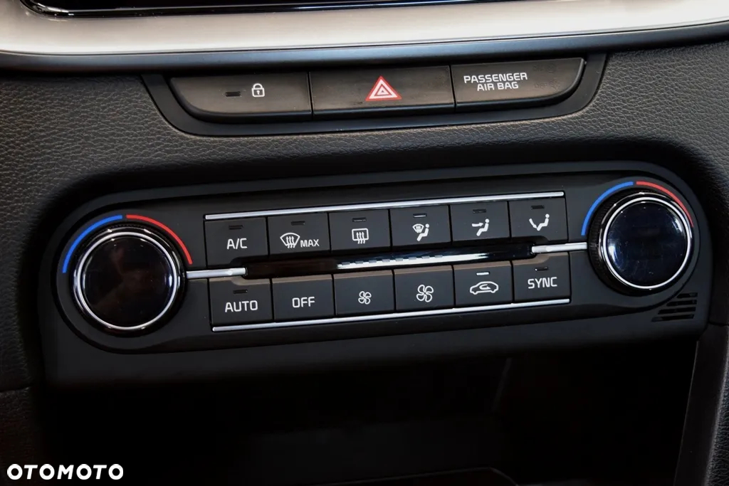 Kia Ceed 1.5 T-GDI M - 23