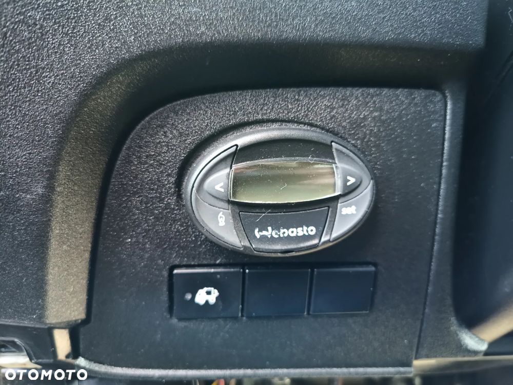 Iveco Daily 35s17 KONTENER+WINDA (udźwig 750kg) 3.0 diesel 170 kM automat 2014 WEBASTO, KAMERA COFANIA, GOTOWY DO PRACY! - 25