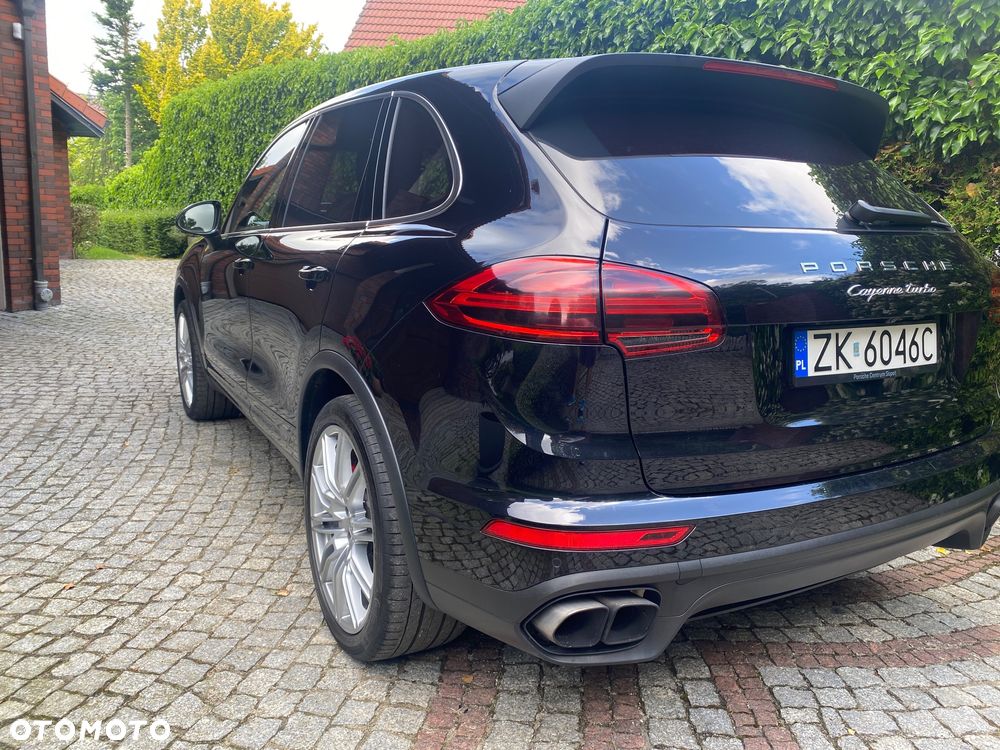 Porsche Cayenne Turbo - 3