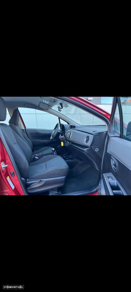 Toyota Yaris 1.0 VVT-i Sol High Pack - 6