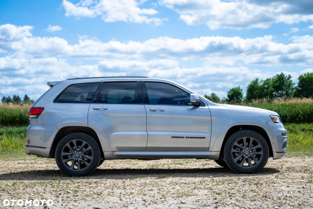Jeep Grand Cherokee Gr 5.7 V8 Overland Summit - 29