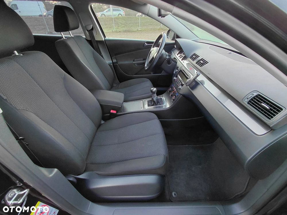 Volkswagen Passat Variant 1.4 TSI Highline - 16