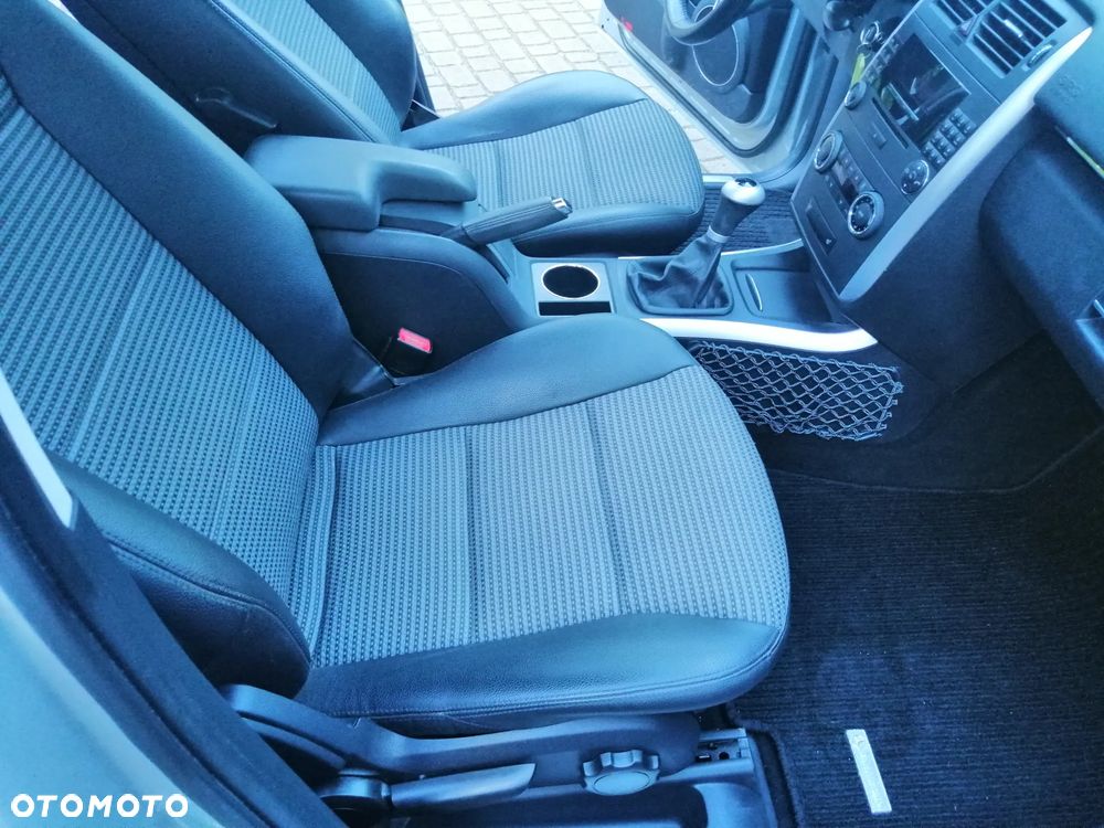 Mercedes-Benz Klasa B 200 - 20