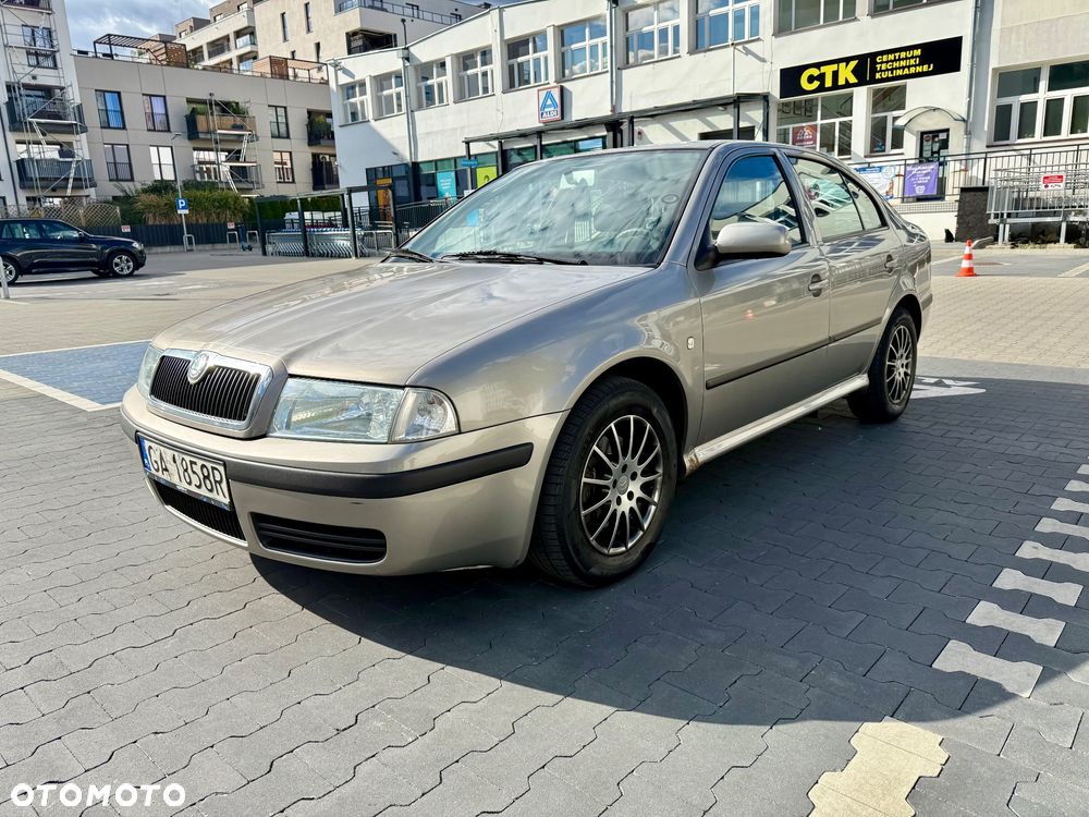 Skoda Octavia 1.8T Tour Plus Ice+ - 3