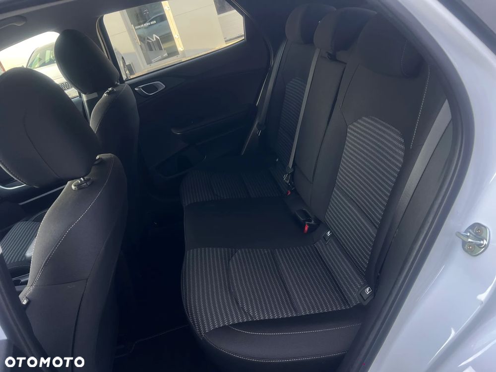 Kia XCeed 1.5 T-GDI M - 17