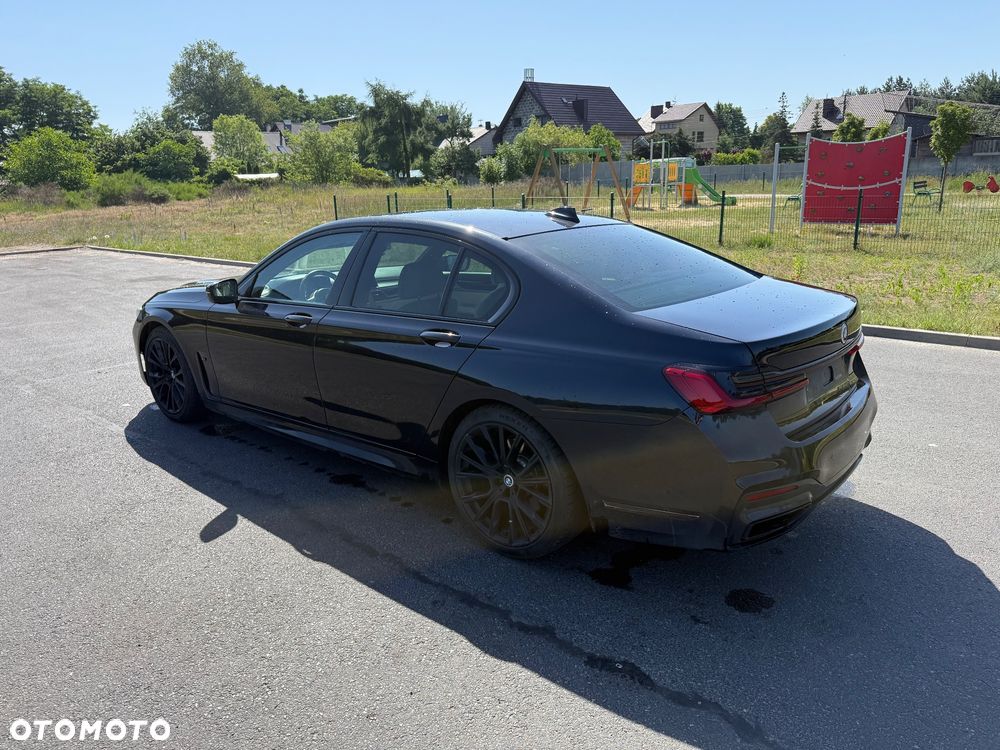 BMW Seria 7 730d xDrive mHEV sport - 9