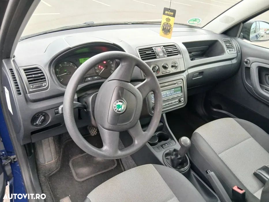 Skoda Fabia - 4