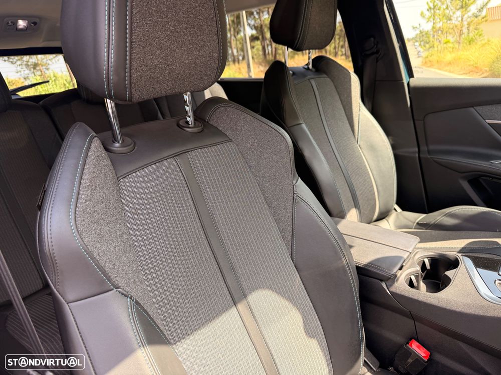Peugeot 5008 PureTech 130 EAT8 Stop & Start Allure Pack - 14