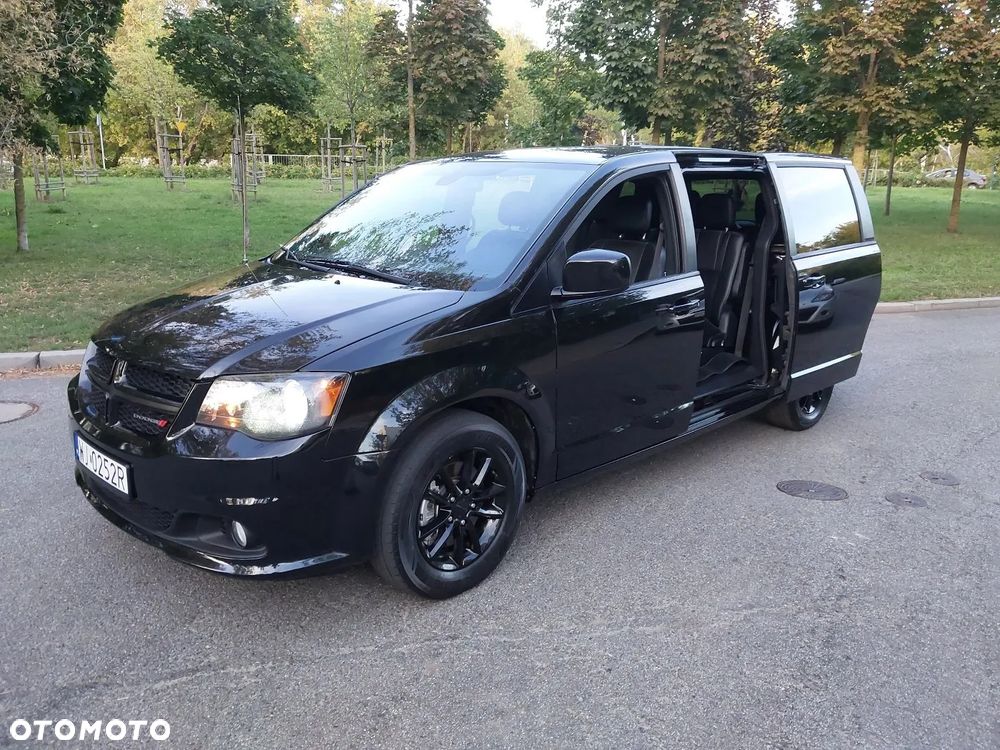 Dodge Grand Caravan - 29