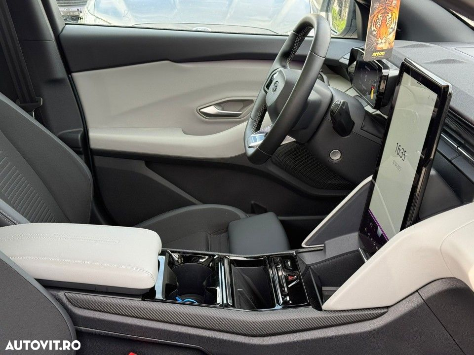 Ford Explorer AWD 79 kWh Extended Range Premium - 26