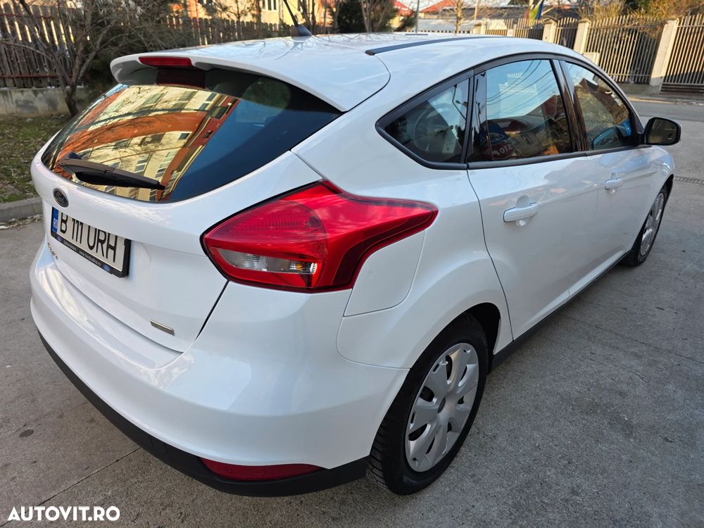 Ford Focus 1.0 EcoBoost MHEV ST-Line - 3