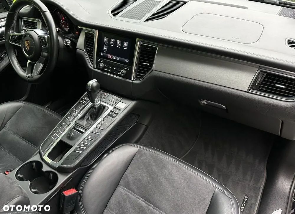 Porsche Macan GTS PDK - 21