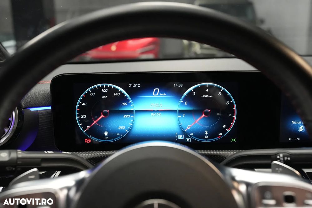 Mercedes-Benz CLA 200 7G-DCT AMG Line - 24