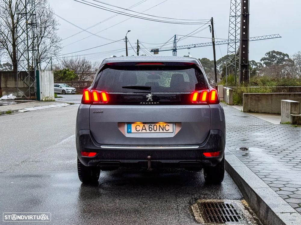 Peugeot 5008 - 7
