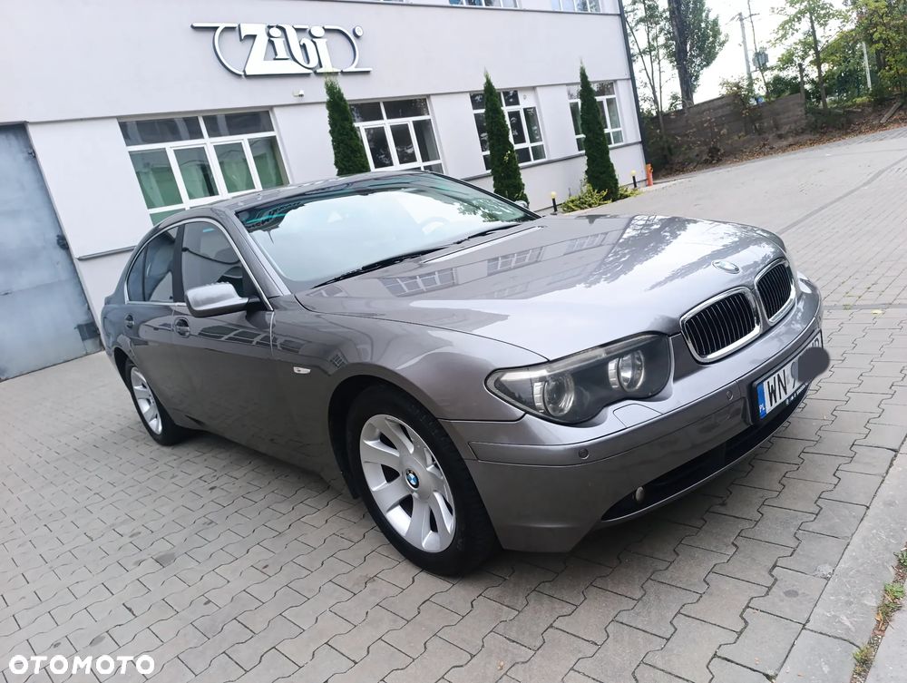 BMW Seria 7 735i - 6