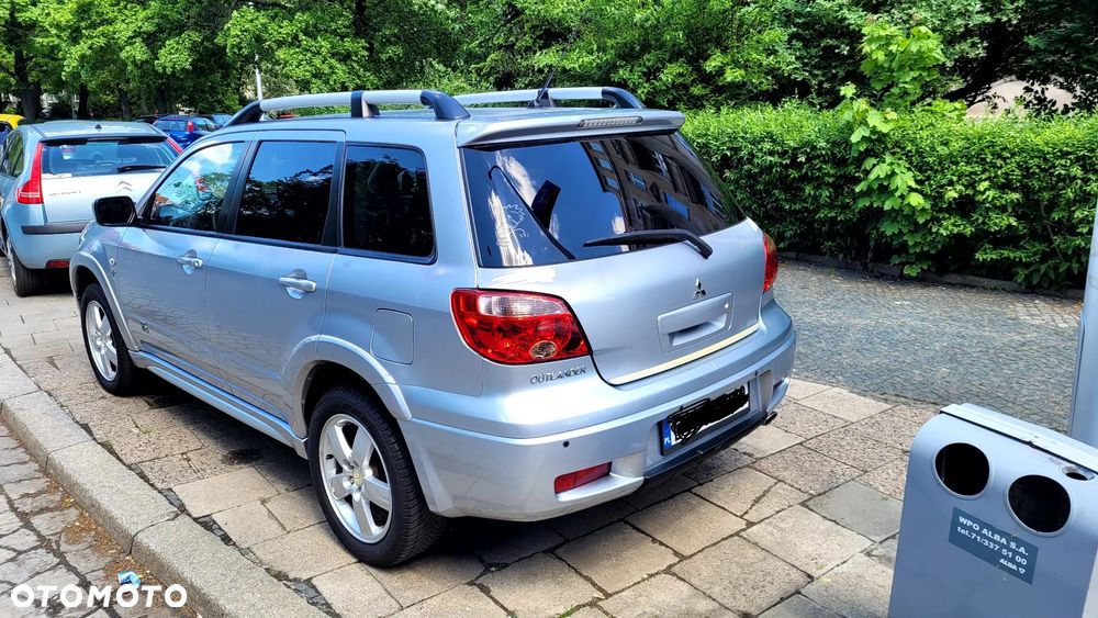 Mitsubishi Outlander - 7