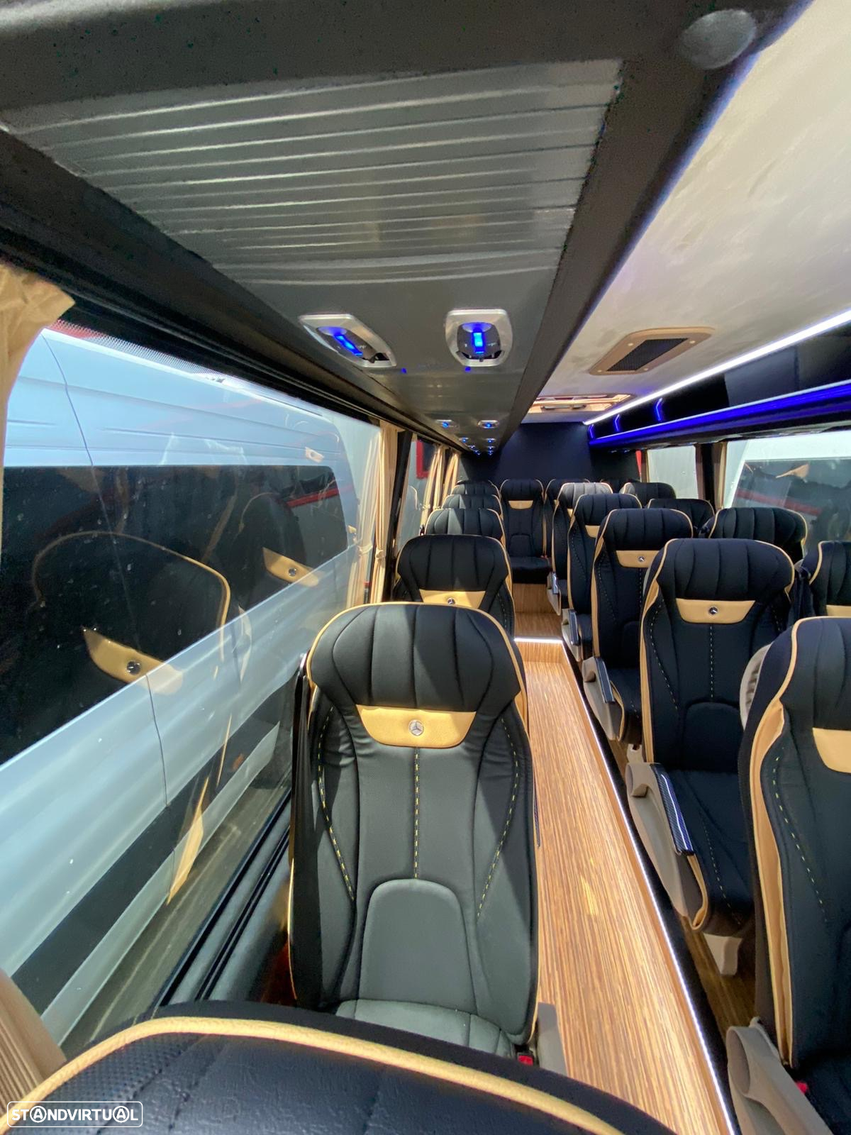 Mercedes Benz Sprinter 519 - 47