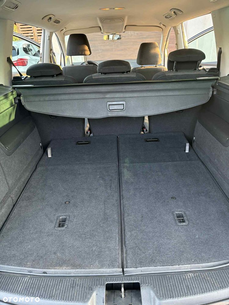 Volkswagen Sharan 2.0 TDI Comfortline DSG - 8