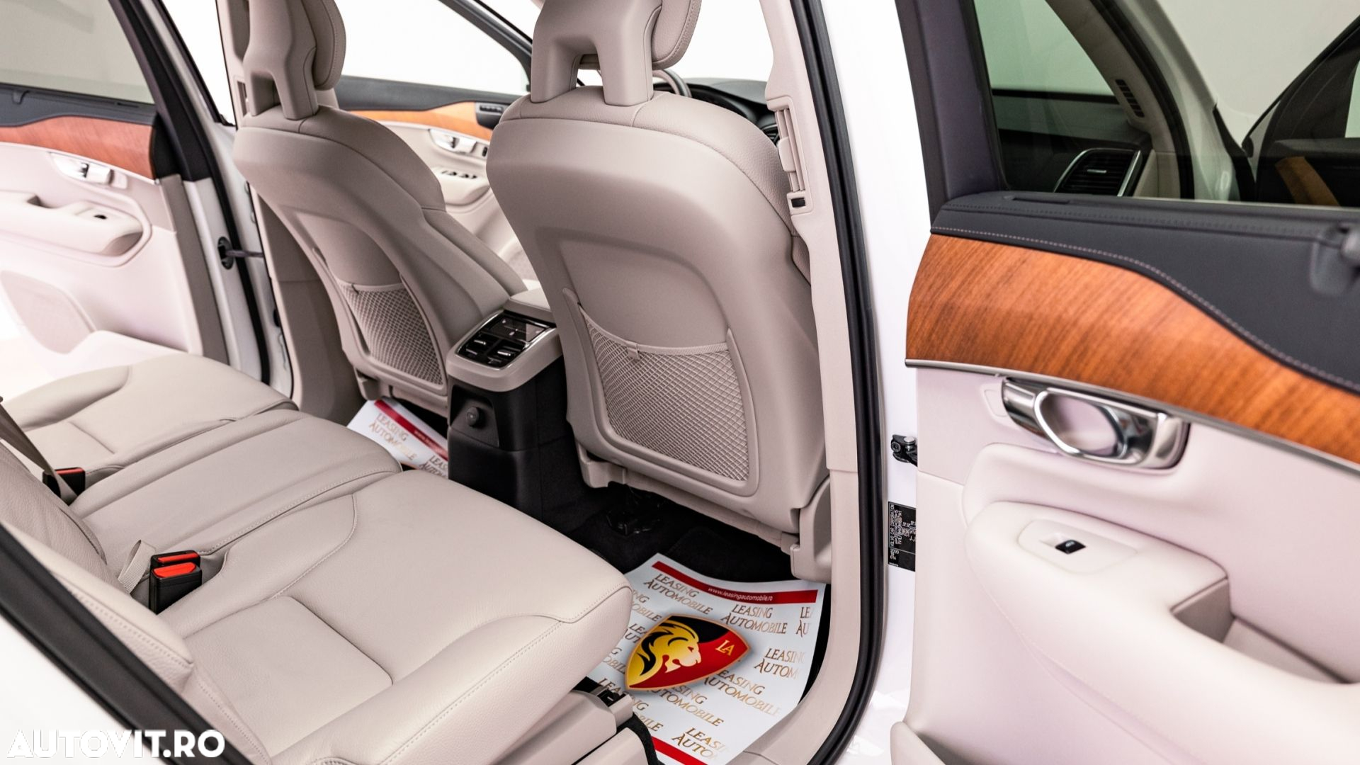 Volvo XC 90 T8 AWD Twin Engine Geartronic Inscription - 17