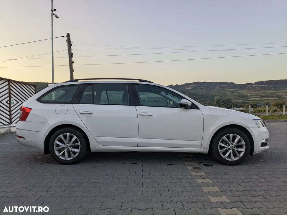 Skoda Octavia 1.6 TDI Style - 4