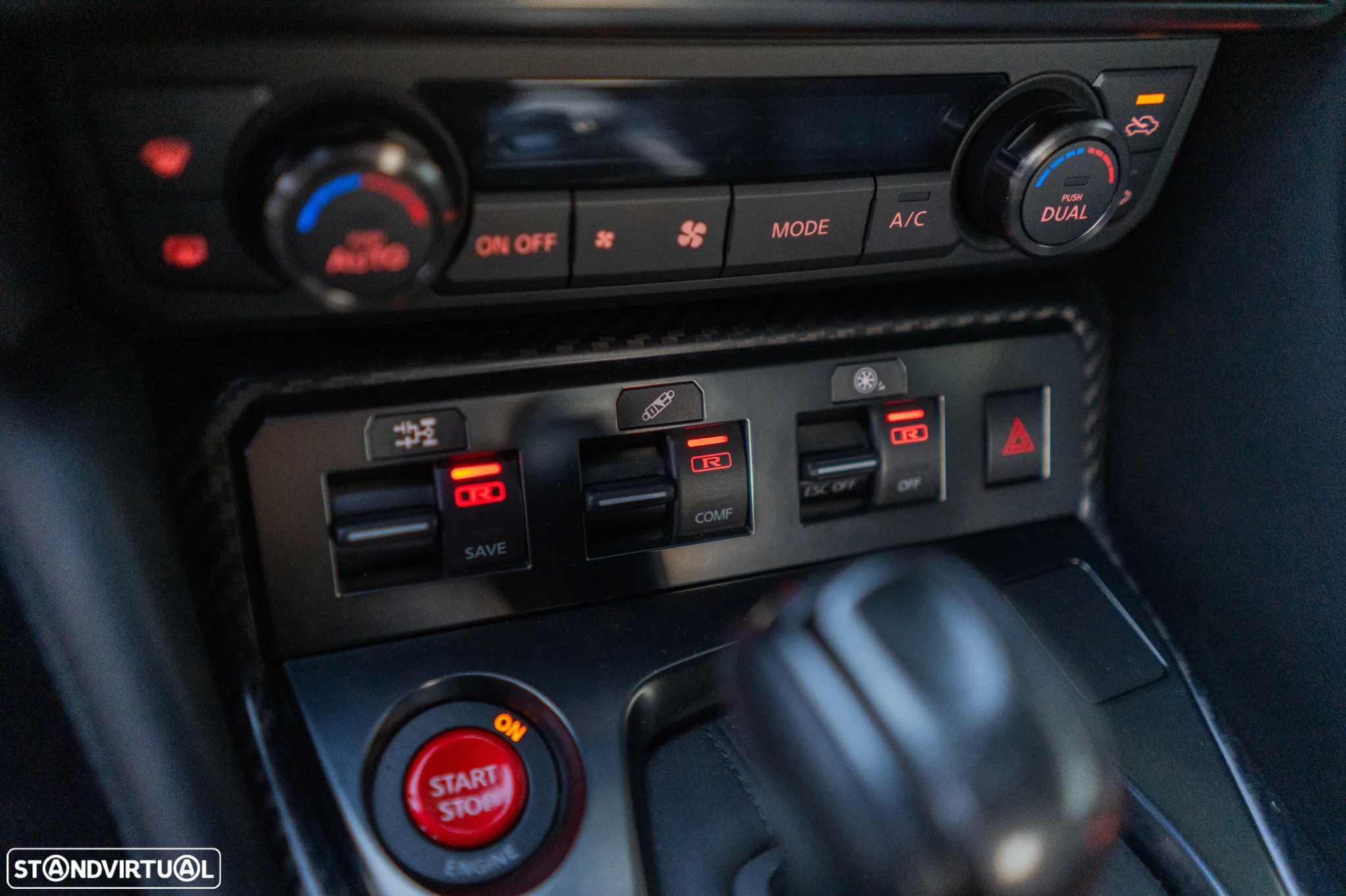Nissan GT-R 3.8 V6 Black Edition - 20