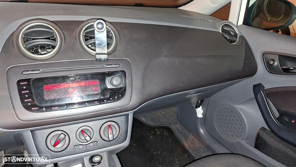 SEAT Ibiza 1.4 TDI Ecomotive DPF - 13