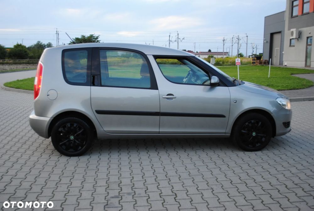Skoda Roomster 1.4 16V Elegance - 25