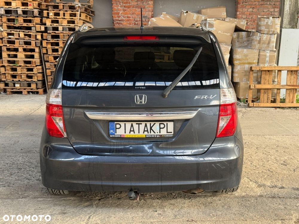 Honda FR-V - 5