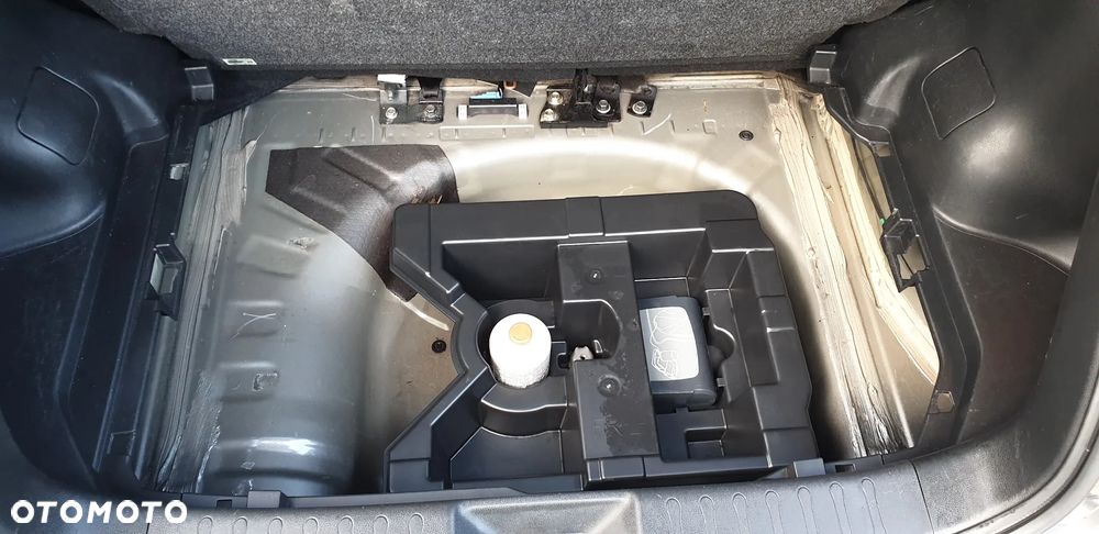 Nissan Juke 1.6 Start/Stop Tekna - 25