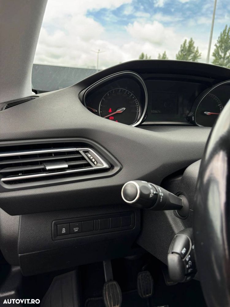 Peugeot 308 - 18