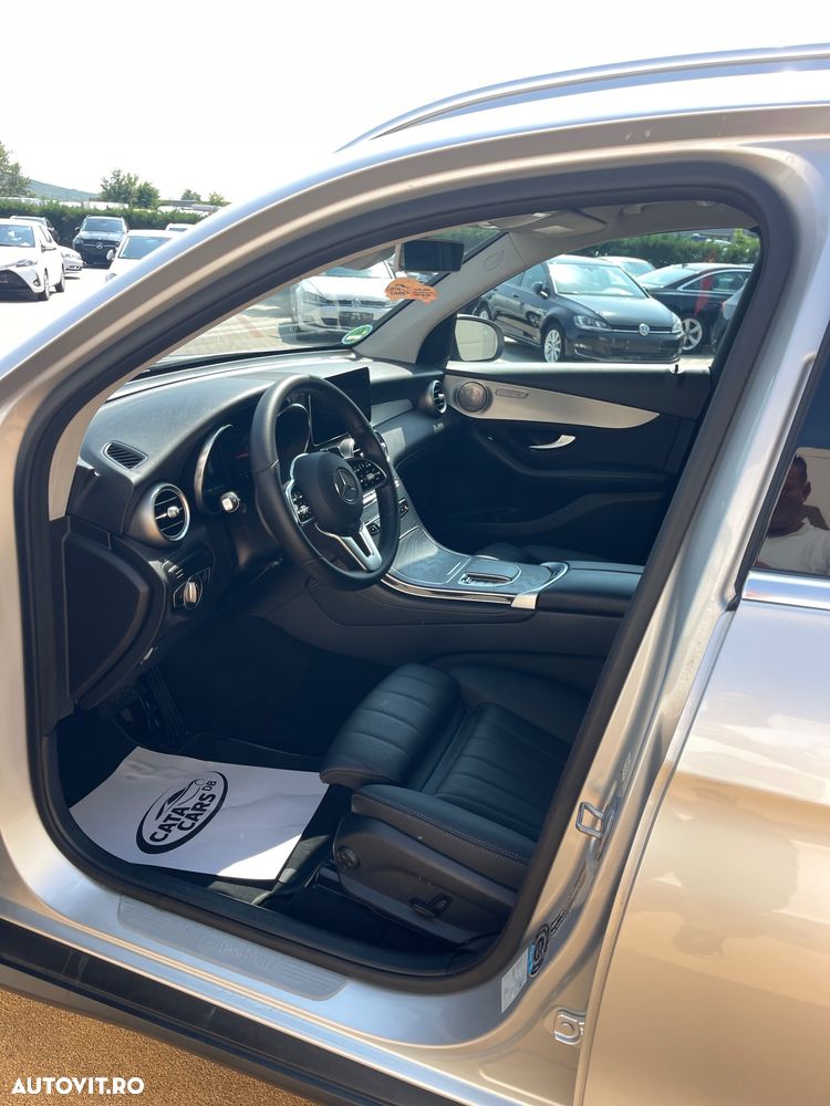 Mercedes-Benz GLC 300 d 4MATIC 9G-TRONIC - 28