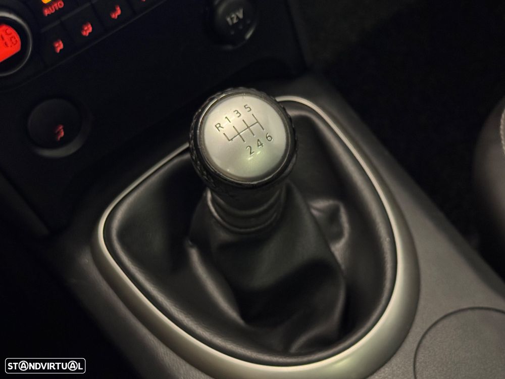 Nissan Qashqai 1.5 dCi Tekna Premium Pele Preta 18 - 17