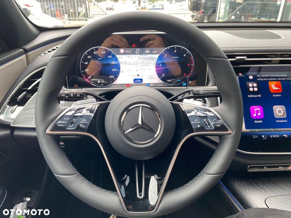 Mercedes-Benz Klasa E - 12
