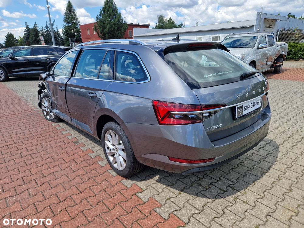 Skoda Superb 2.0 TSI Ambition DSG - 5