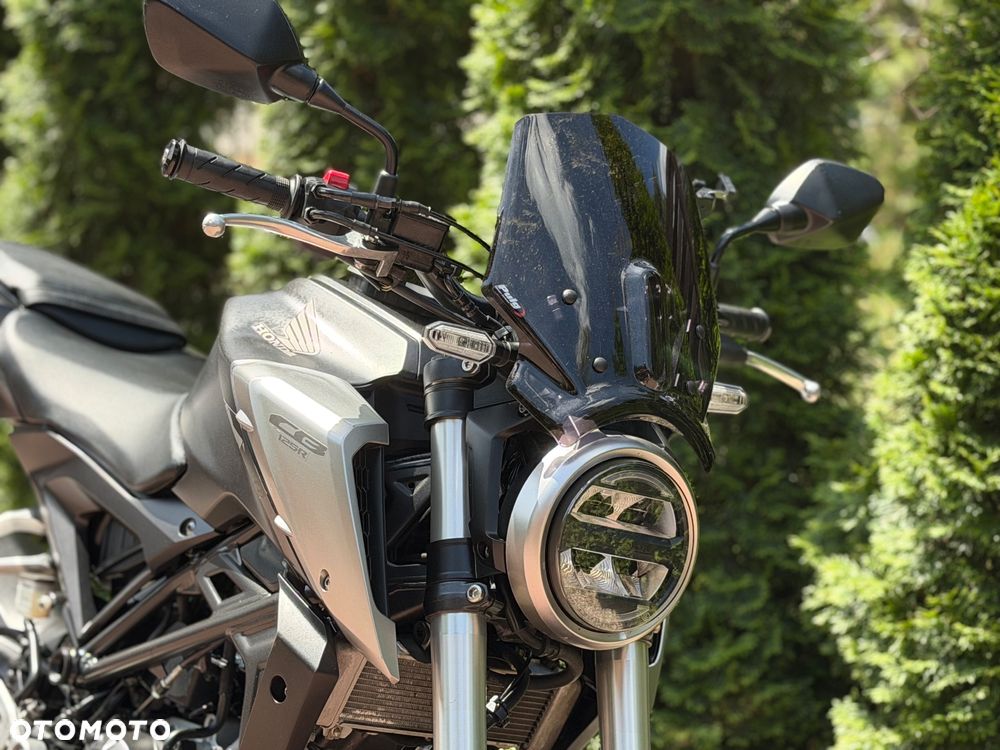 Honda CB - 11
