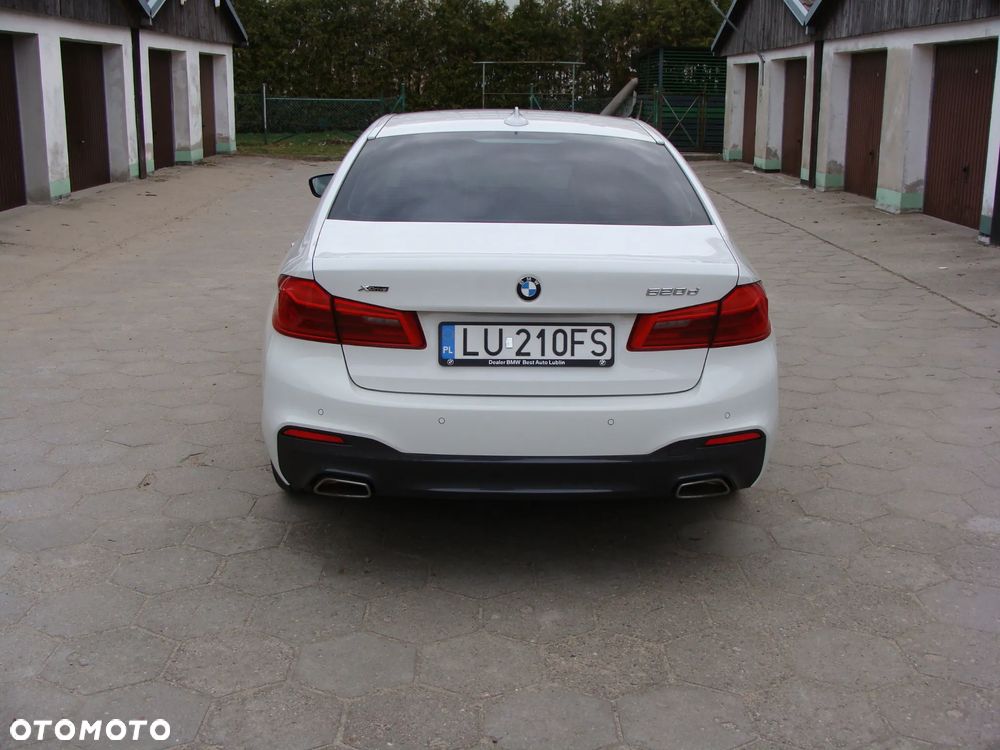 BMW Seria 5 520d xDrive M Sport sport - 11