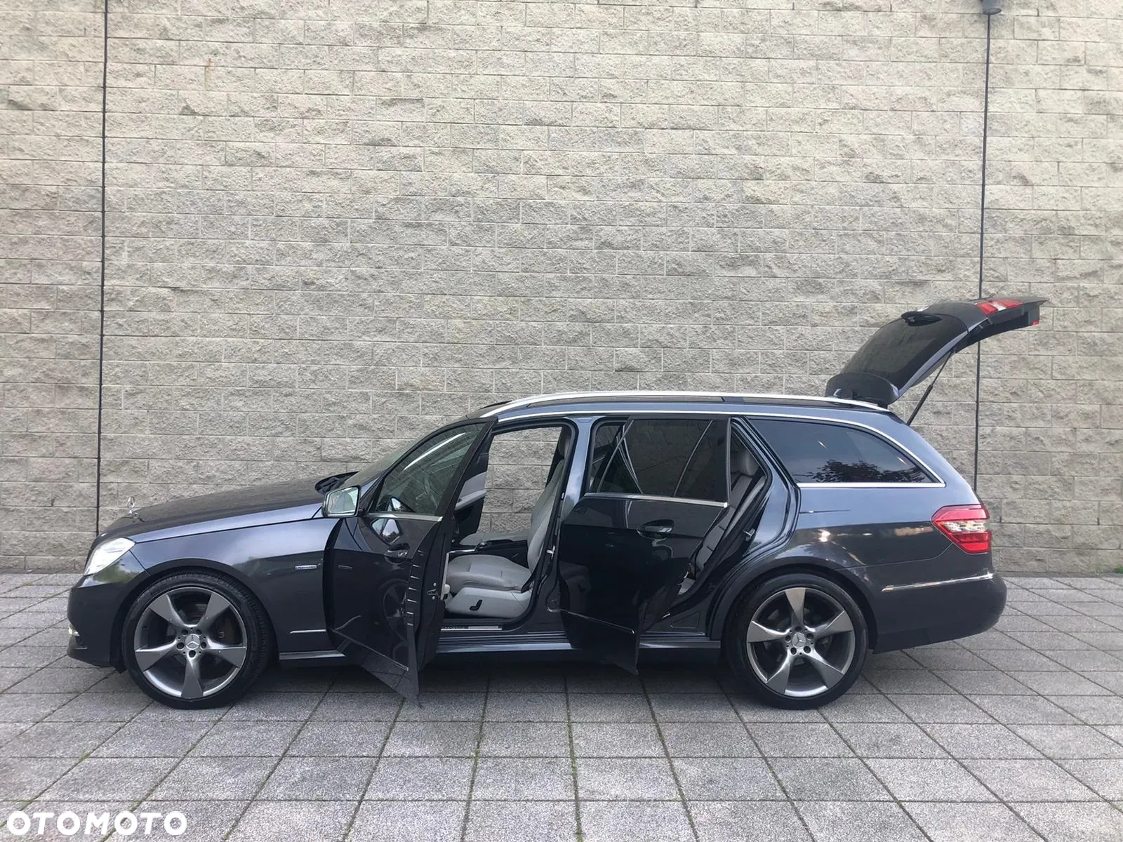 Mercedes-Benz Klasa E 250 CGI BlueEffICIENCY Avantgarde - 10