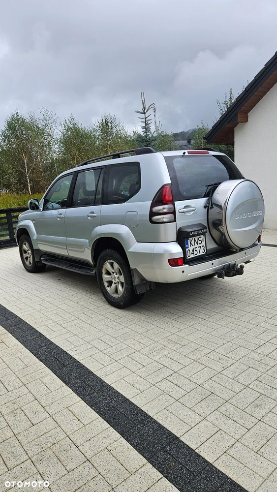 Toyota Land Cruiser - 4