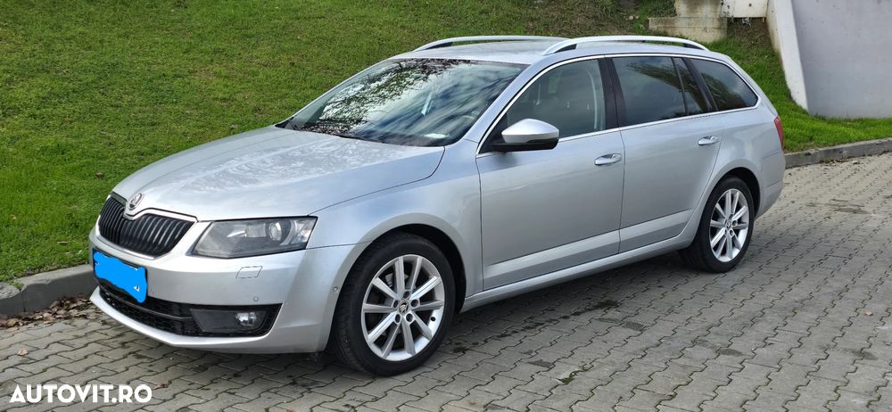 Skoda Octavia Combi Diesel 2.0 TDI Style - 6